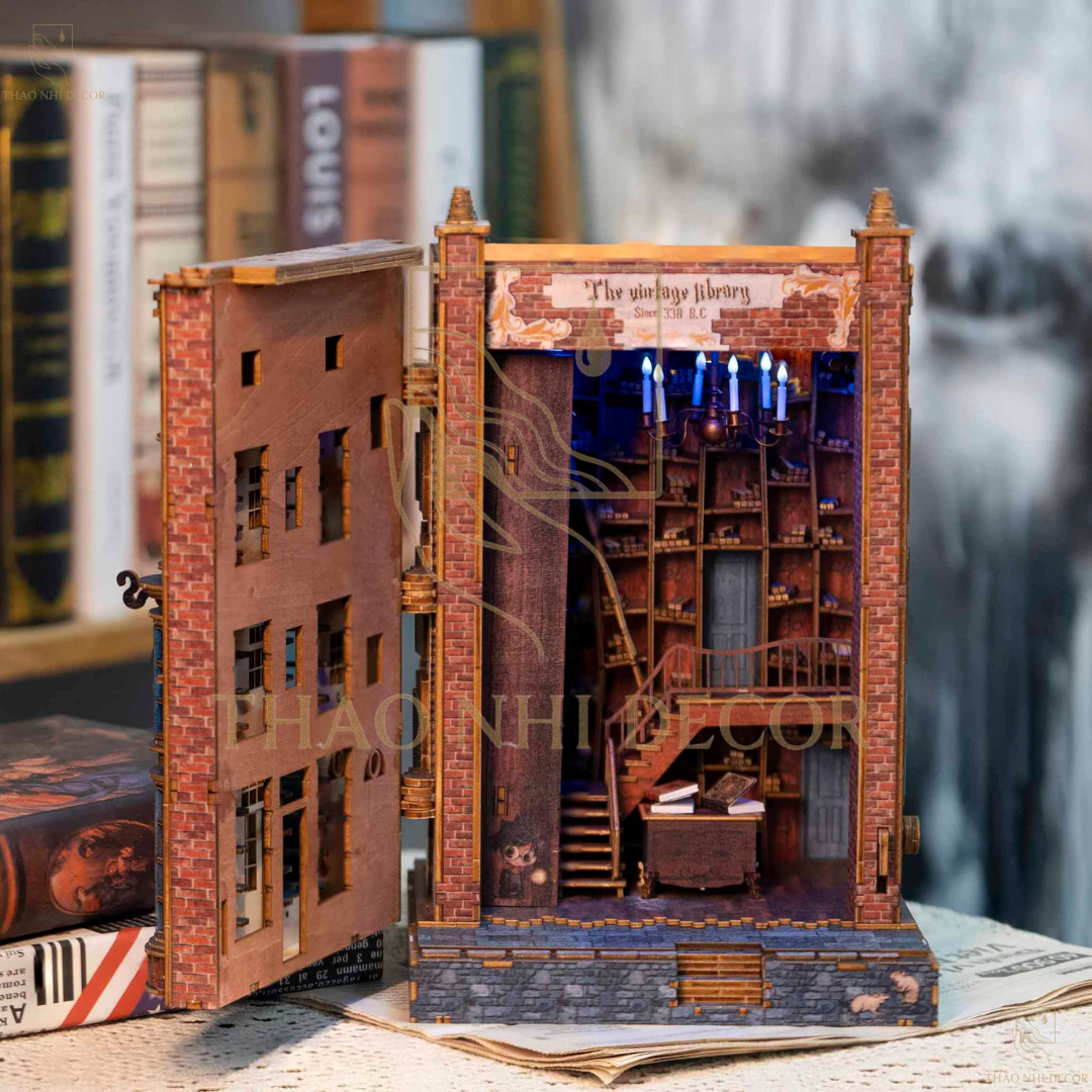 Ollivanders Wand Shop Book Nook - Harry Potter