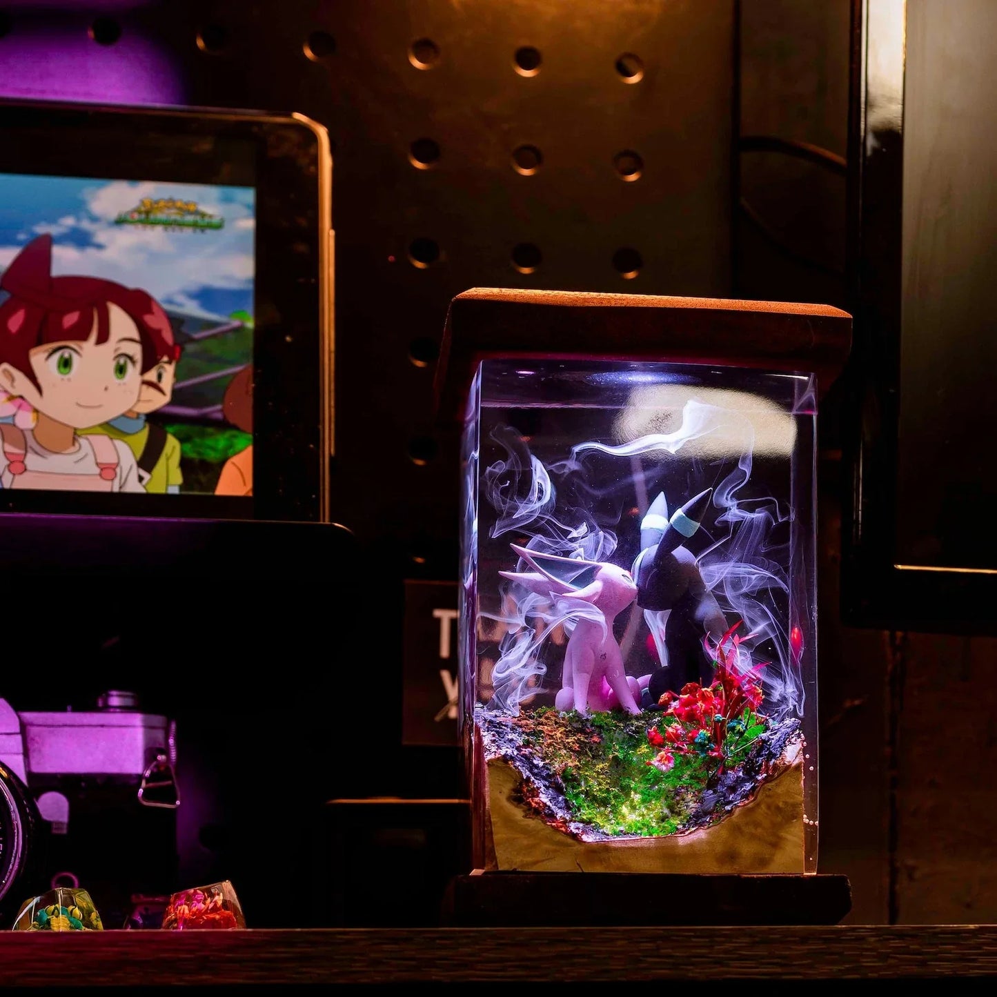 Pokemon Umbreon Espeon Epoxy Resin Lamp