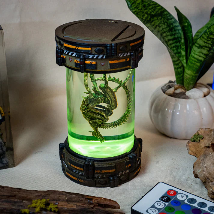 Alien Xenomorph Biolab Resin Lamp