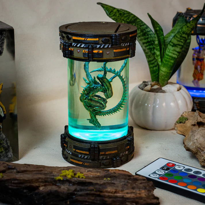 Alien Xenomorph Biolab Resin Lamp