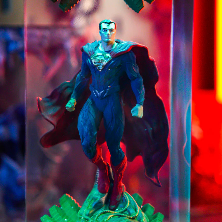 Superman LED Diorama Lamp, DC Comics Resin Light