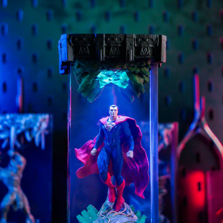 Superman LED Diorama Lamp, DC Comics Resin Light