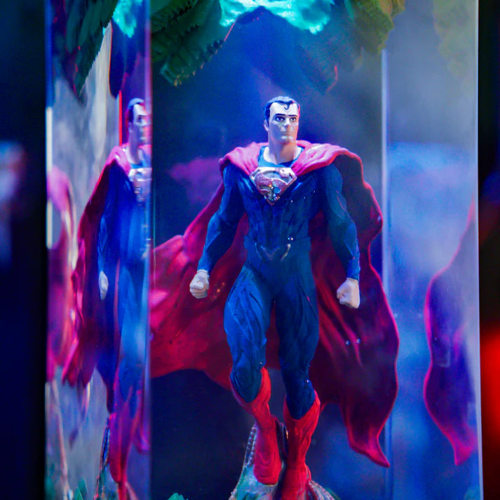 Superman LED Diorama Lamp, DC Comics Resin Light