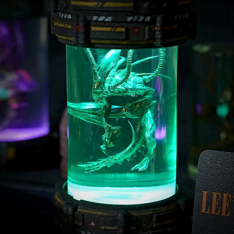 Alien Xenomorph Biolab Resin Lamp V1