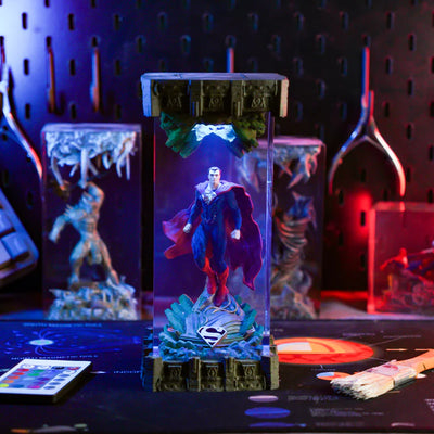 Superman LED Diorama Lamp, DC Comics Resin Light